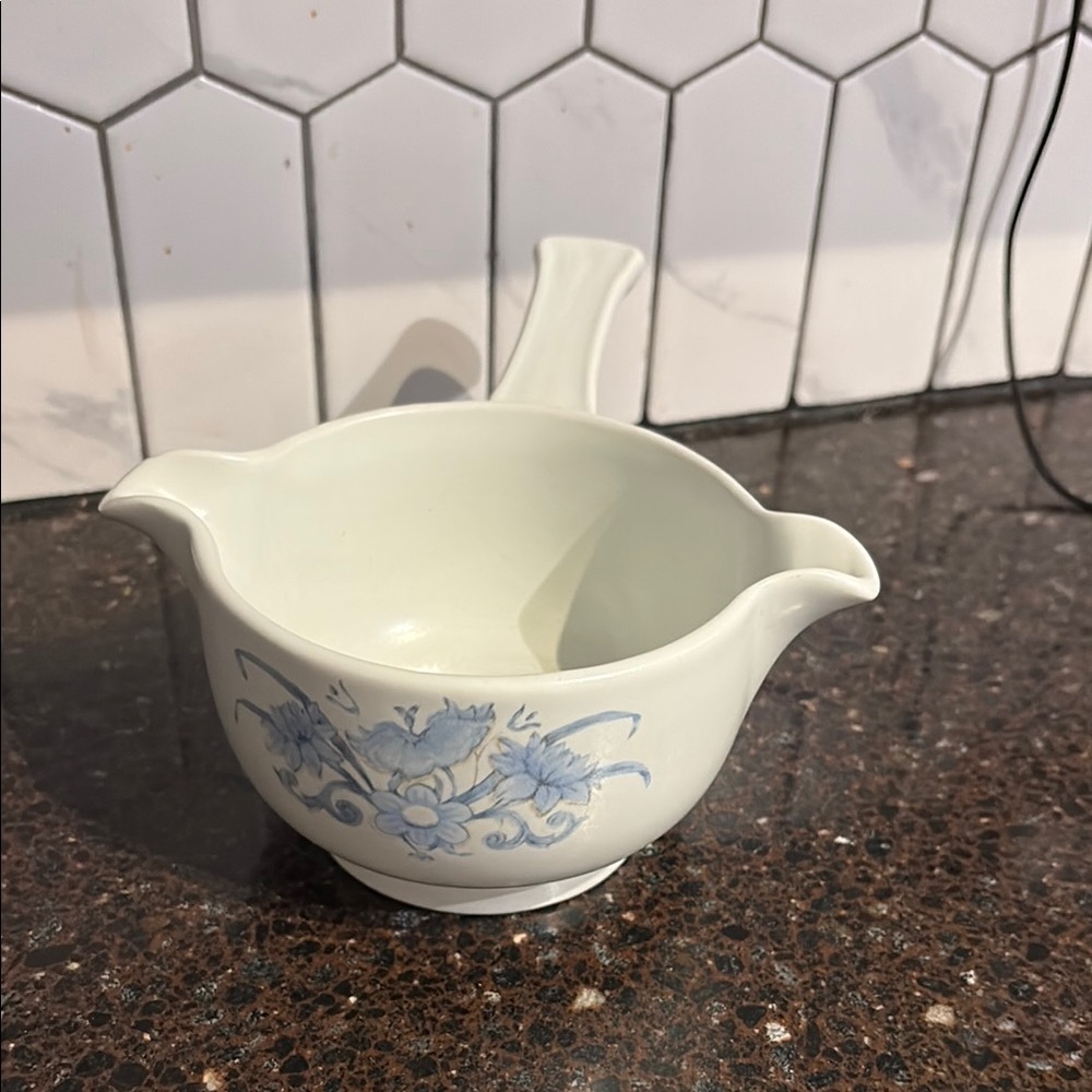 Royal Doulton Lambeth Stoneware Inspiration Pattern Gravy Boat